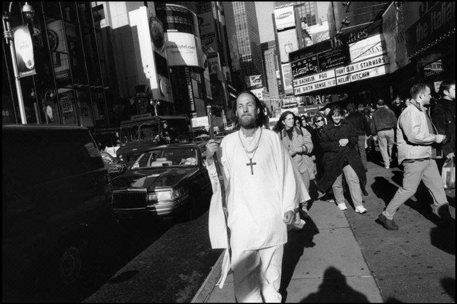 USA. New York City. Manhattan. An impersonator of Jesus Christ. 1999.